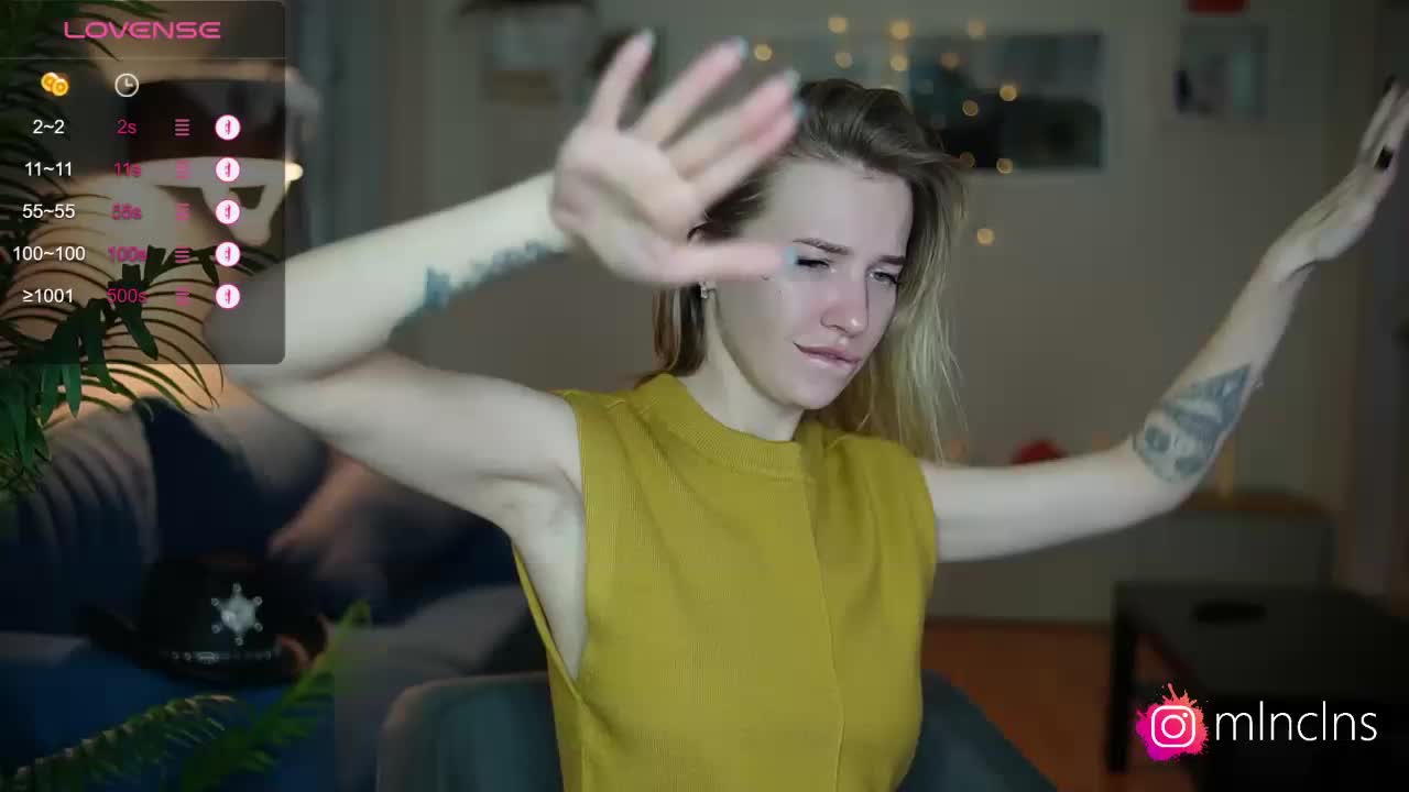 mel-collins Cam Model Chat October 30, 2025