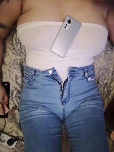 -Tiffany- Cam Model Chat October 30, 2025