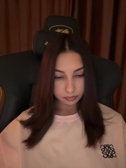 -kita- Cam Model Chat October 30, 2025