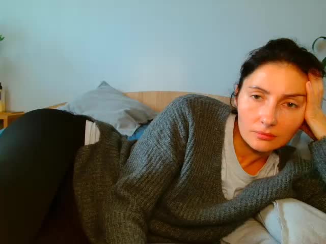 Irina9793 Cam Model Chat October 31, 2025