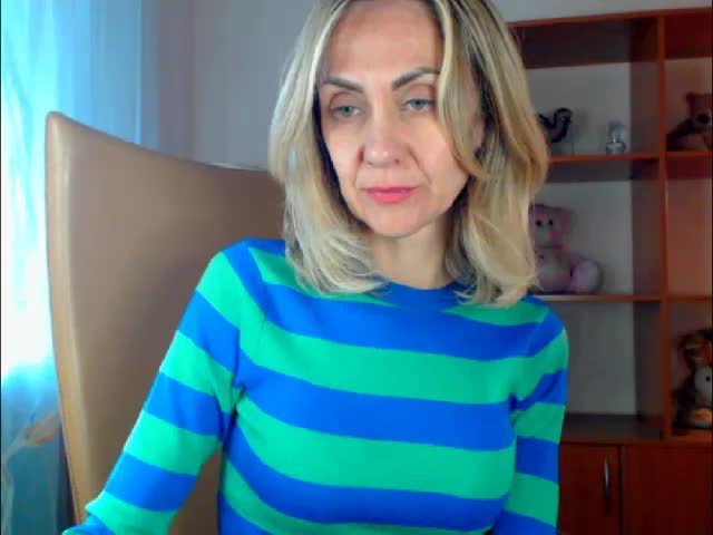 Tanya6547 Cam Model Chat October 31, 2025