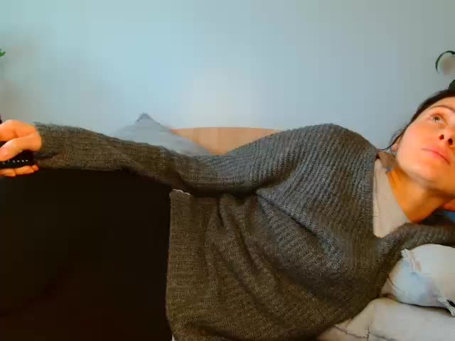 Irina9793 Cam Model Chat October 31, 2025