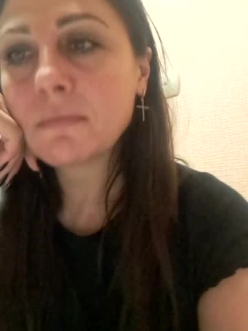 AmyRoses Cam Model Chat October 31, 2025