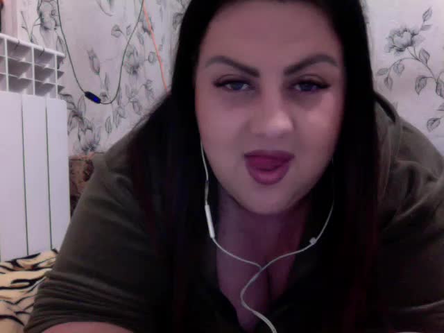 Ruby-Lorrie Cam Model Chat October 31, 2025