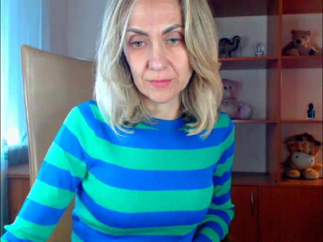 Tanya6547 Cam Model Chat October 31, 2025