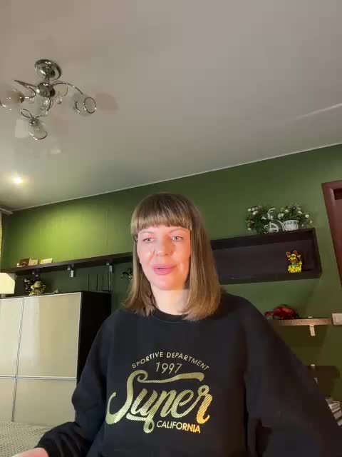 Veronika_Gold Cam Model Chat October 31, 2025