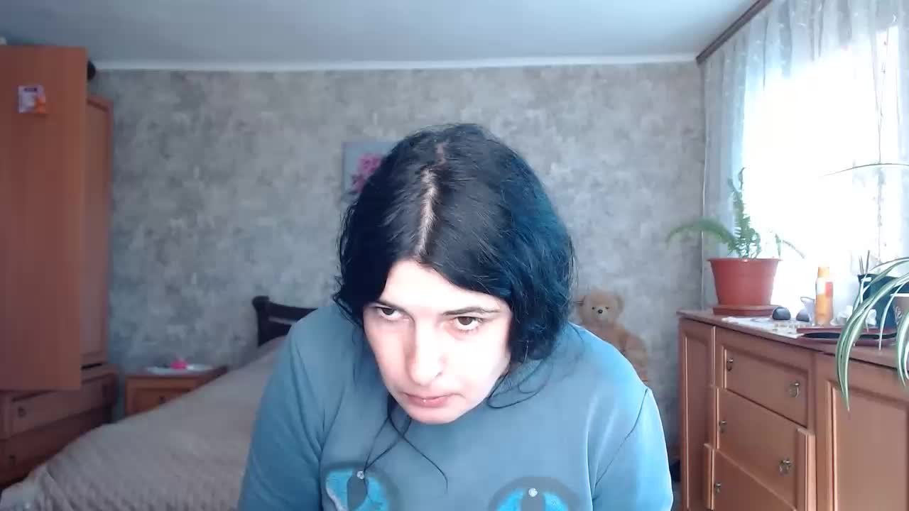 KristiWhite Cam Model Chat October 31, 2025