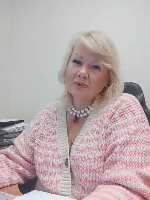 BESTija-1 Cam Model Chat October 31, 2025