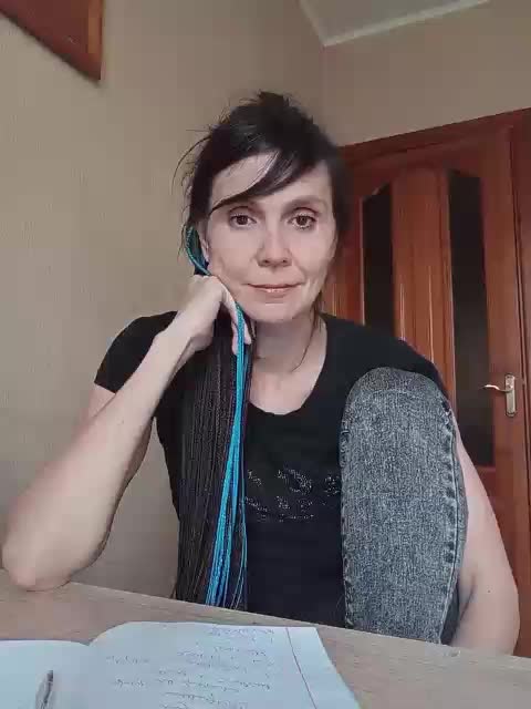 Hellenalonenochka Cam Model Chat October 31, 2025