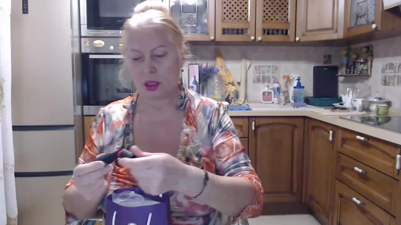 MonaMonako Cam Model Chat October 31, 2025