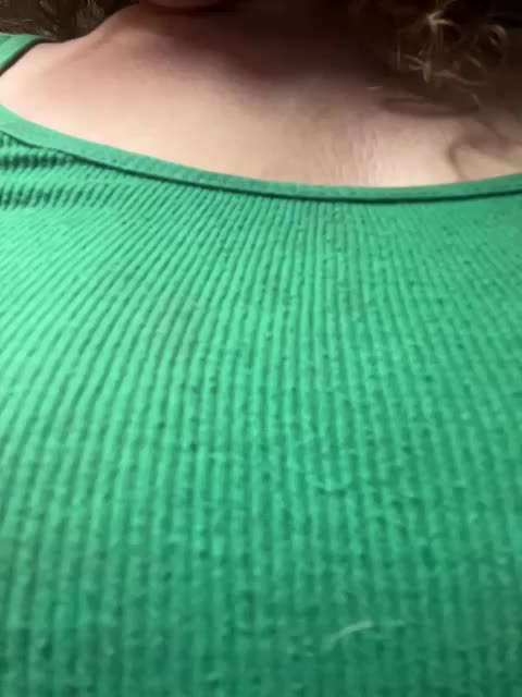 PrurientGem Cam Model Chat October 31, 2025