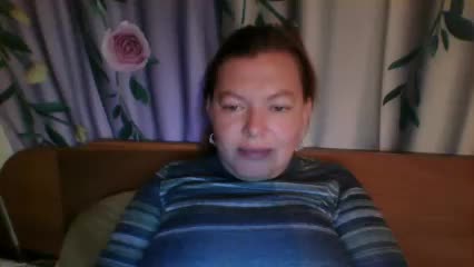 Raspberry_Rum Cam Model Chat October 31, 2025