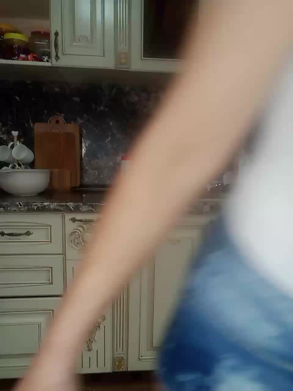 nika74- Cam Model Chat October 31, 2025