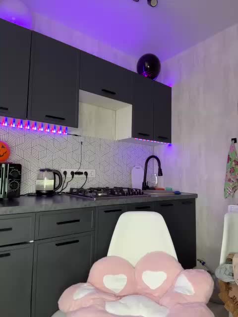 LallyRose Cam Model Chat October 31, 2025