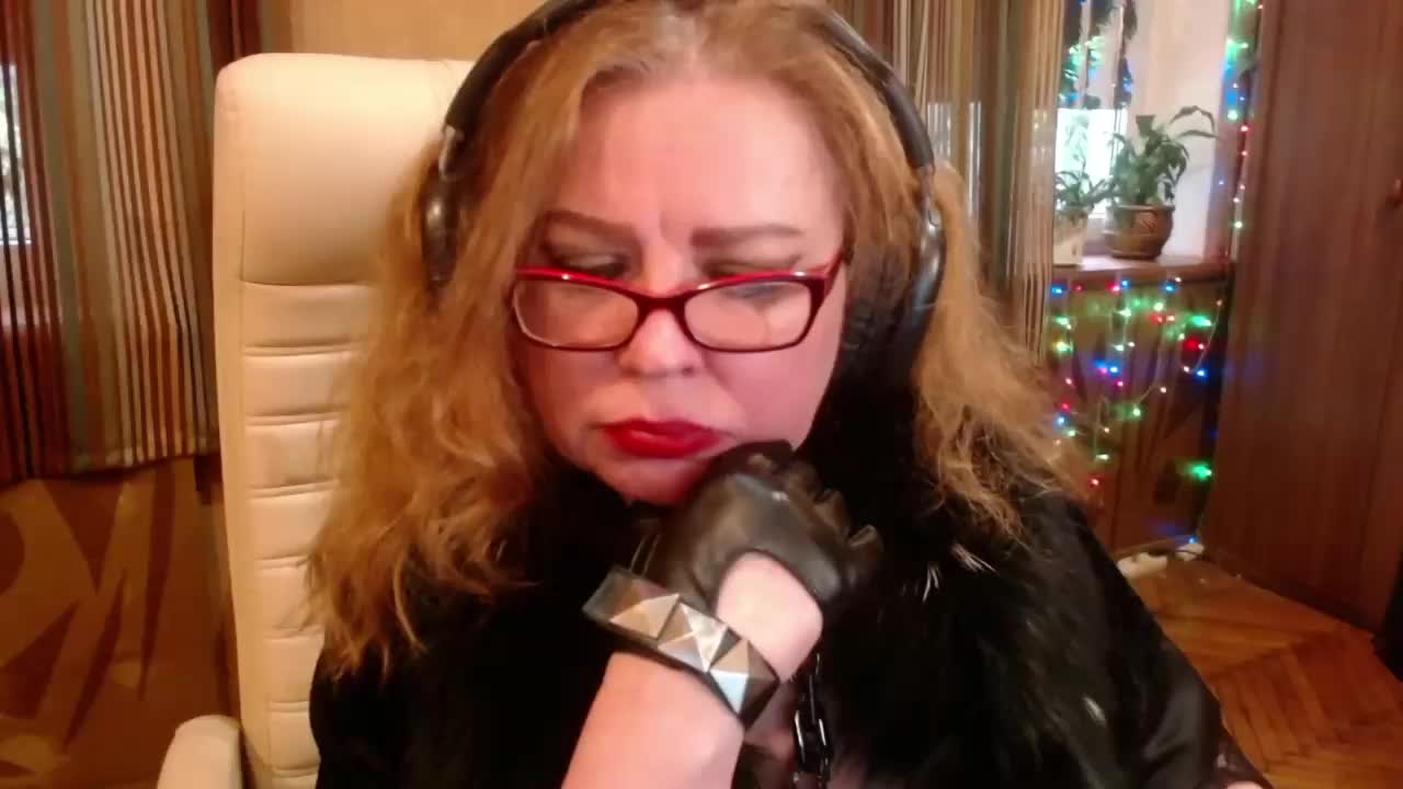 NormaGin Cam Model Chat October 31, 2025