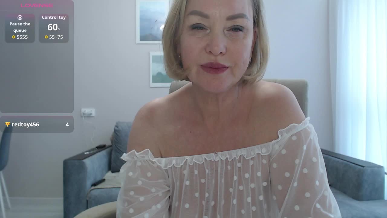 ILUBOVE Cam Model Chat October 31, 2025