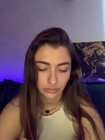 WILDGIRL Cam Model Chat October 31, 2025