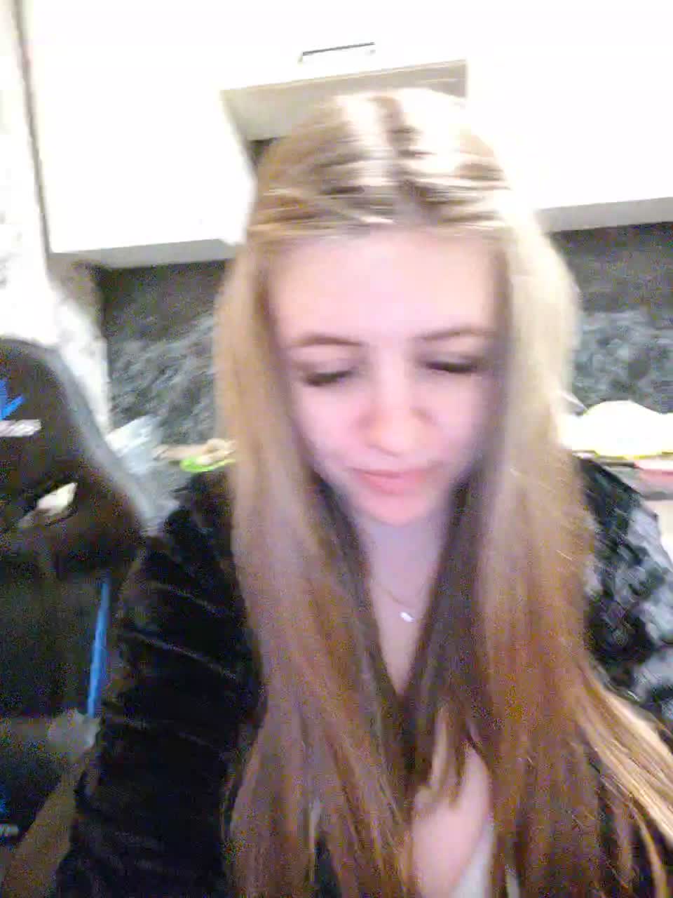 Innokentiy449 Cam Model Chat October 31, 2025