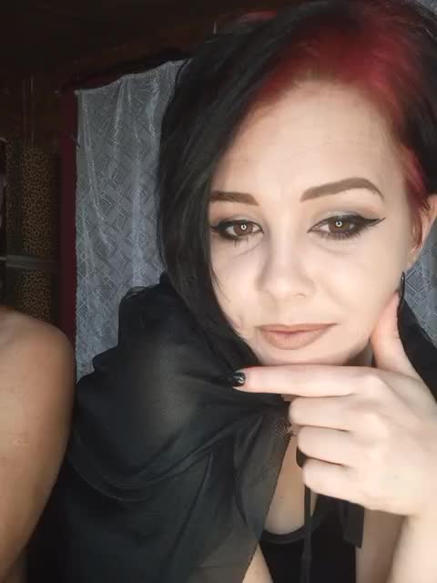 _Dia-Vik_ Cam Model Chat October 31, 2025