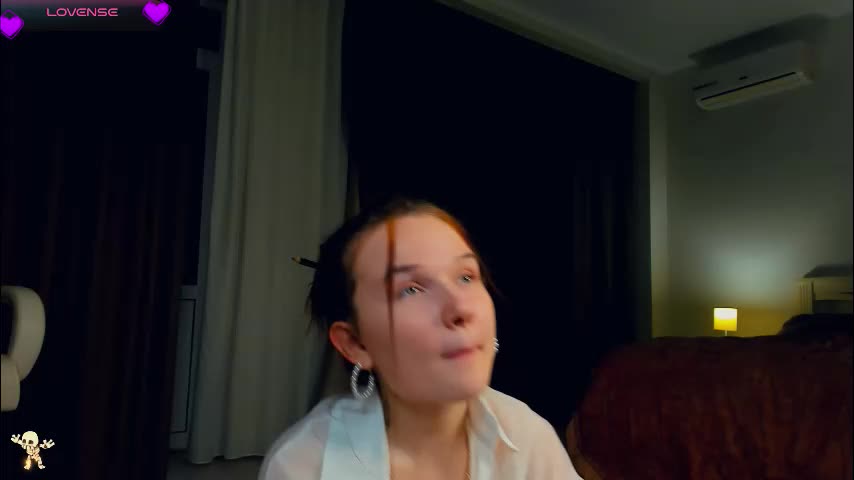 louriezita Cam Model Chat October 31, 2025