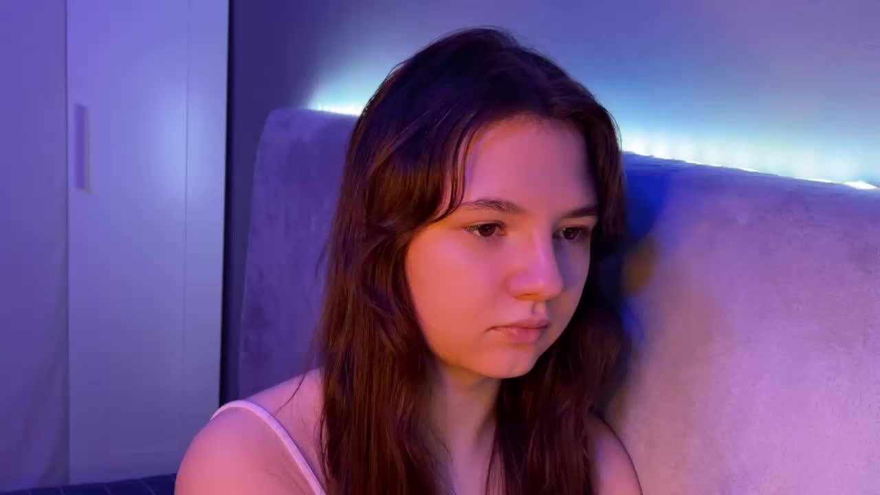 AlisaGold- Cam Model Chat October 31, 2025