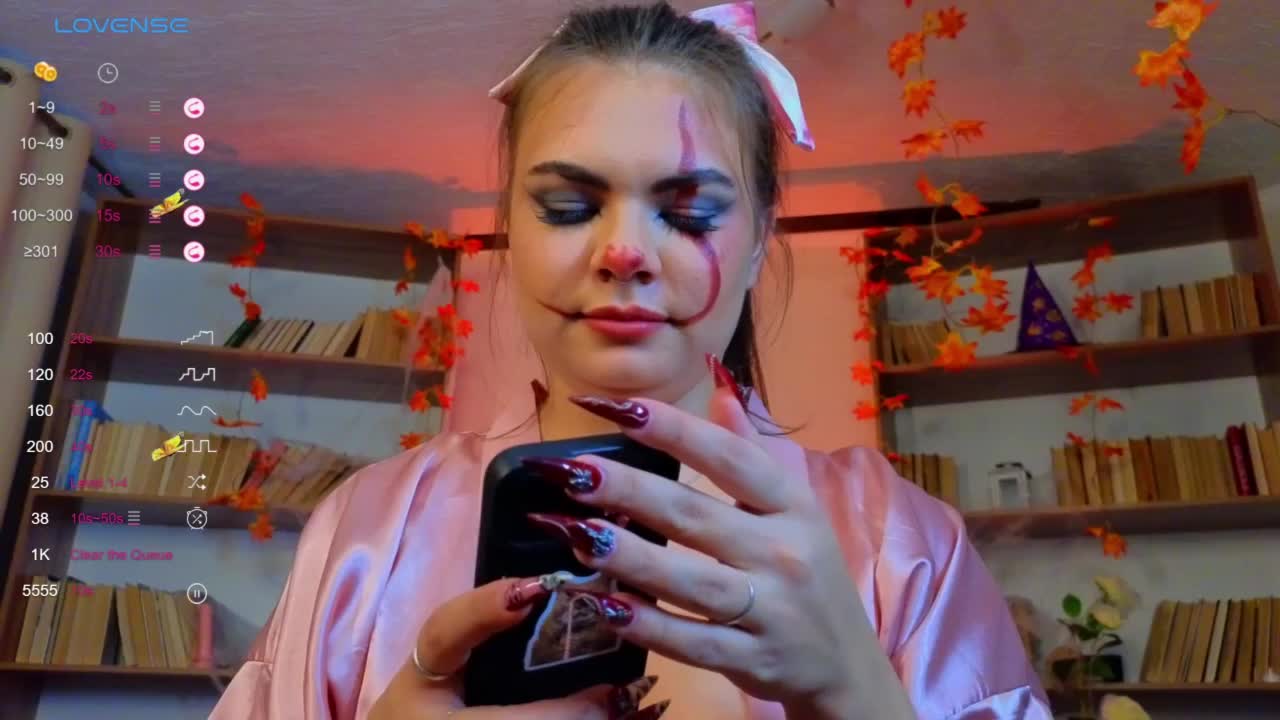 MiaMoonn Cam Model Chat October 31, 2025