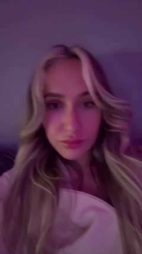 QueenKing Cam Model Chat October 31, 2025