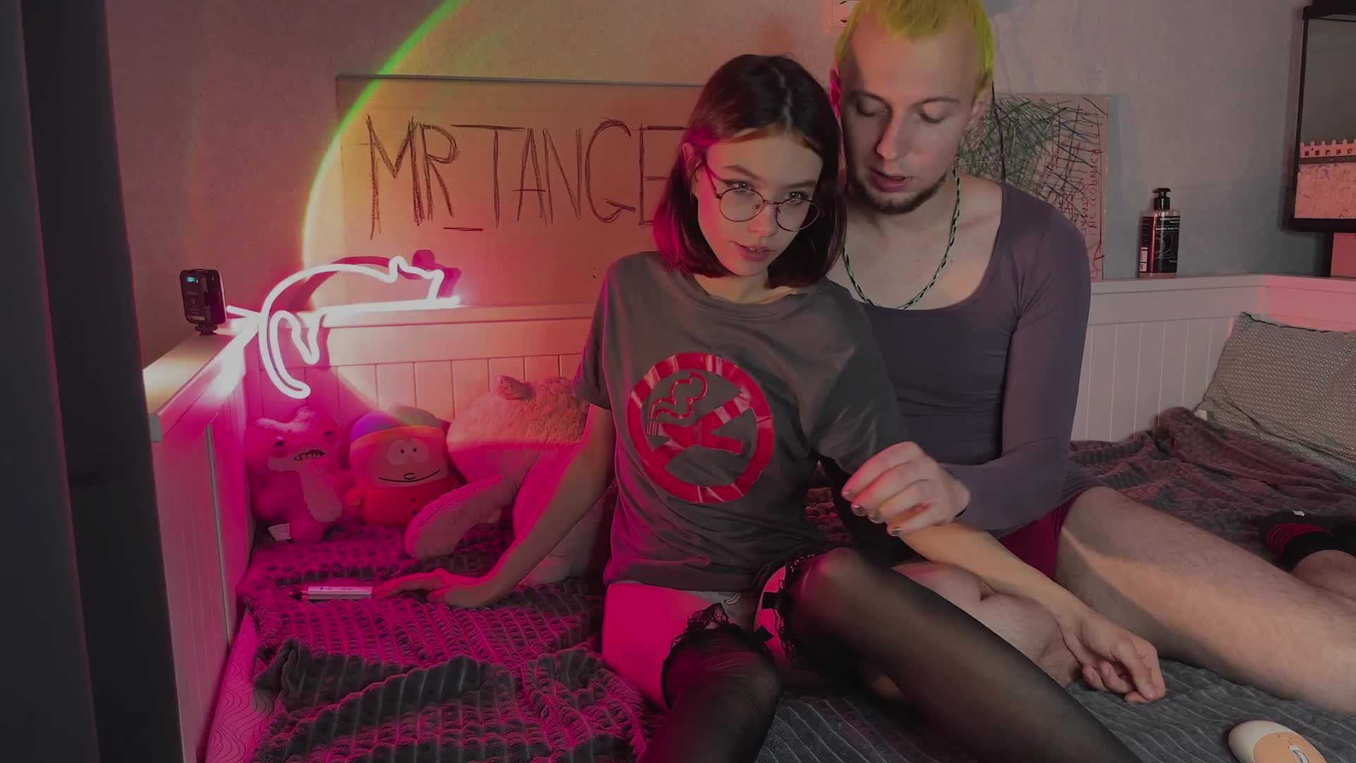 Z0mb1el0ll1 Cam Model Chat October 31, 2025