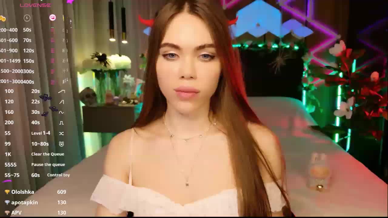 MimiForce Cam Model Chat October 31, 2025