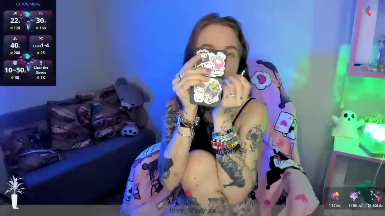 Mary-Xextra Cam Model Chat October 31, 2025