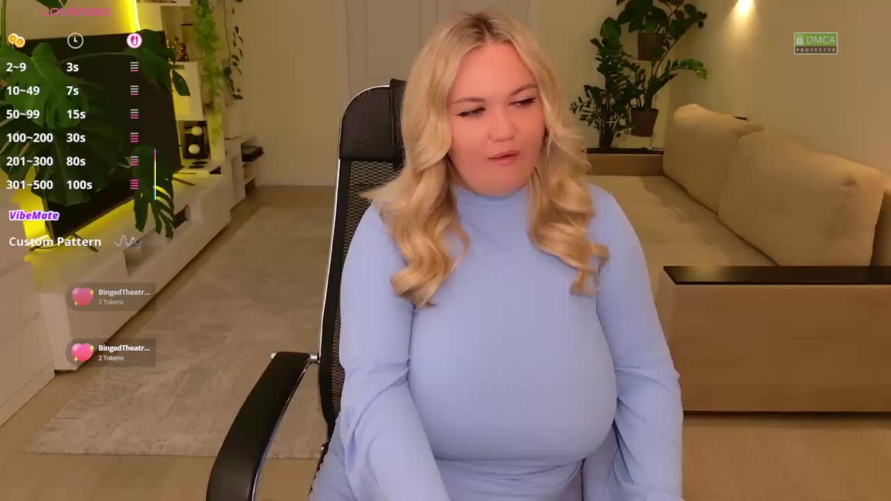 Sunshinee-S Cam Model Chat October 31, 2025