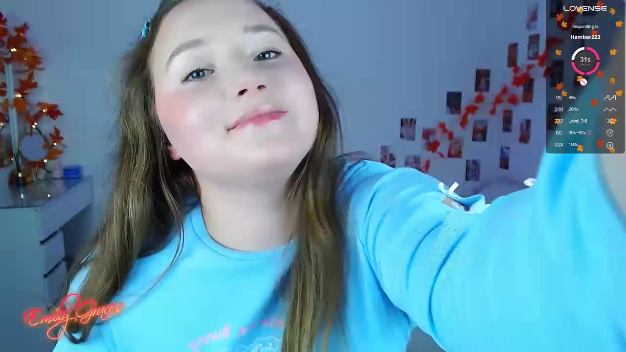 -EmilyxGrasez- Cam Model Chat October 31, 2025