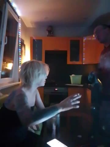 TilyTily Cam Model Chat October 31, 2025