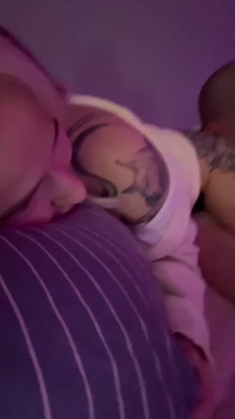 QueenKing Cam Model Chat October 31, 2025