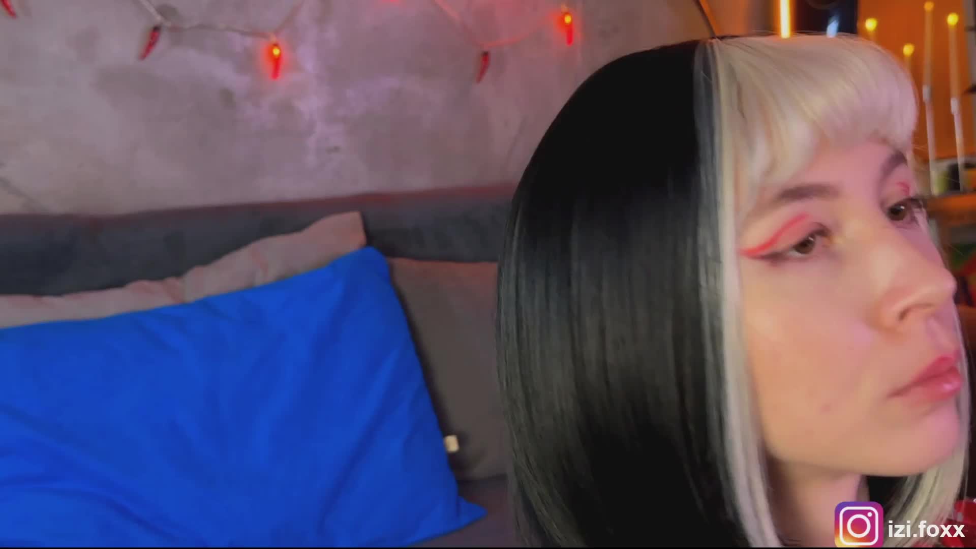 Na-izi Cam Model Chat October 31, 2025