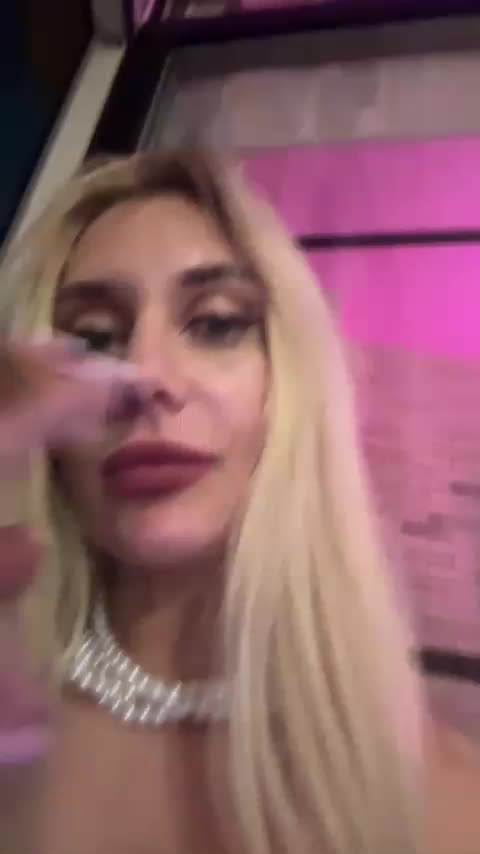 Tvoyasamka77 Cam Model Chat October 31, 2025