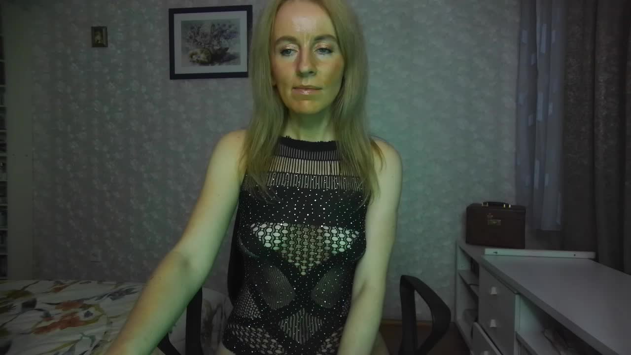 Nata85085 Cam Model Chat October 31, 2025