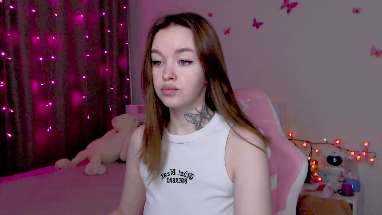 NaughtyMable Cam Model Chat October 31, 2025