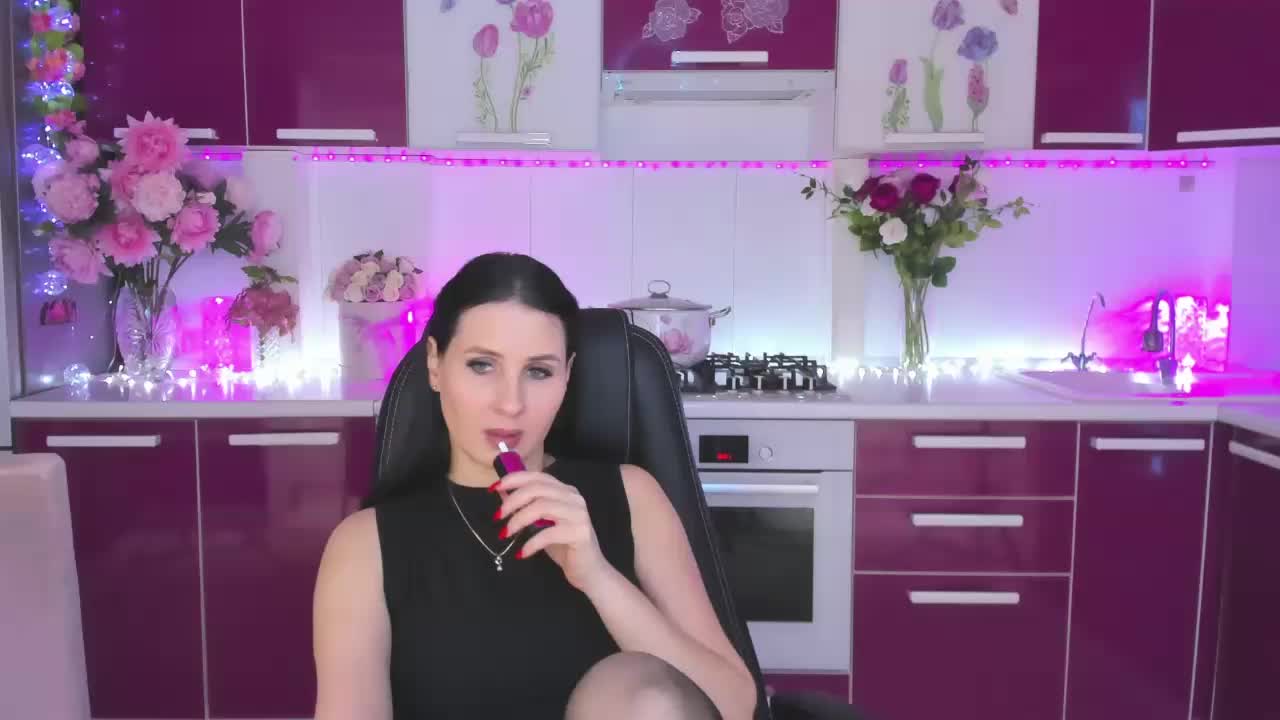 Olivija2020 Cam Model Chat October 31, 2025