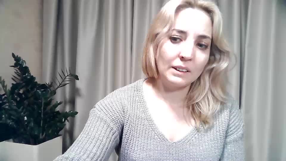 mariska-kiska Cam Model Chat October 31, 2025