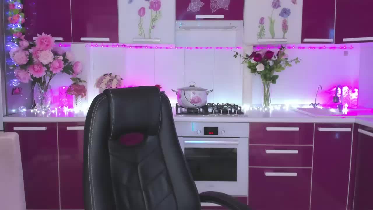 Olivija2020 Cam Model Chat October 31, 2025