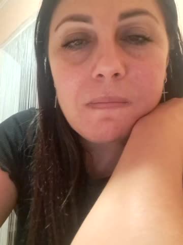 AmyRoses Cam Model Chat October 31, 2025