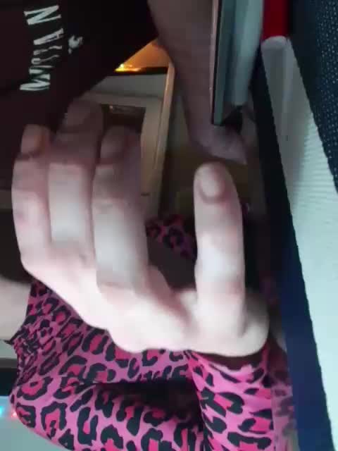 TilyTily Cam Model Chat October 31, 2025