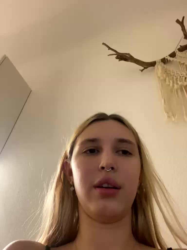 lina_wap Cam Model Chat October 31, 2025