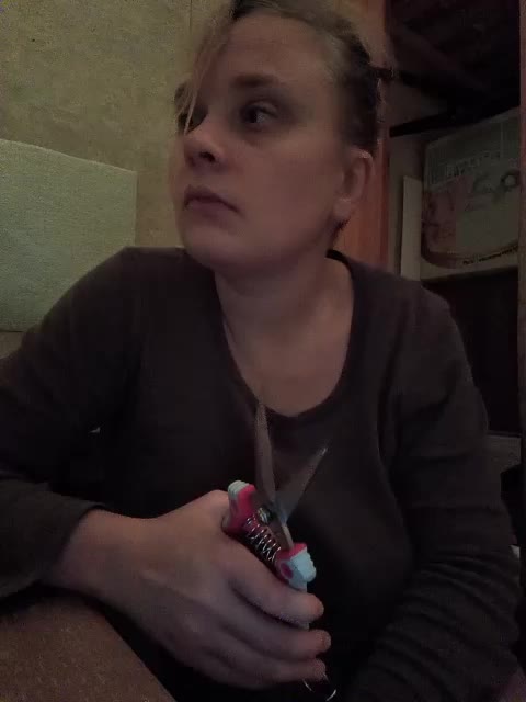 Frummi Cam Model Chat October 31, 2025