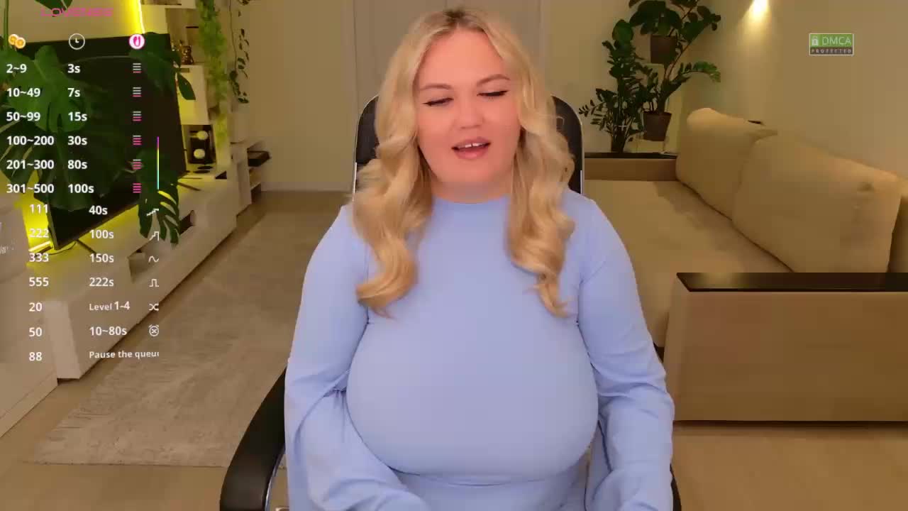 Sunshinee-S Cam Model Chat October 31, 2025