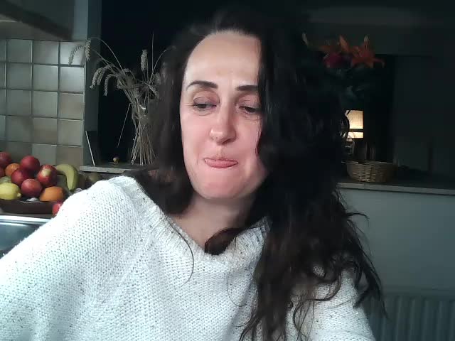 UllimOhi Cam Model Chat October 31, 2025