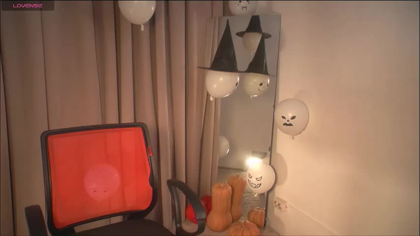 rainevi Cam Model Chat October 31, 2025