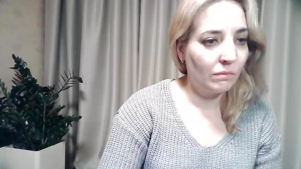 mariska-kiska Cam Model Chat October 31, 2025