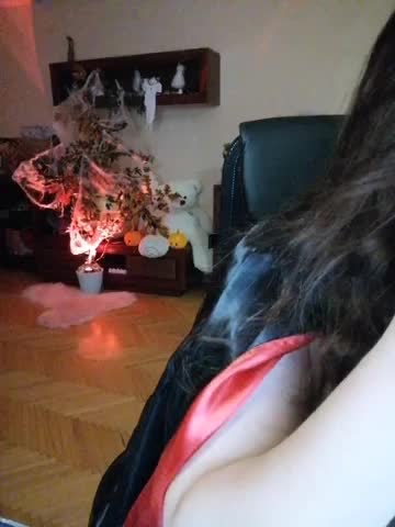 JuliaHesperaks Cam Model Chat October 31, 2025